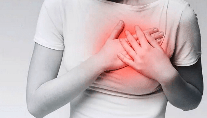 7 Symptoms Of  Breast Cancer Besides a Lump