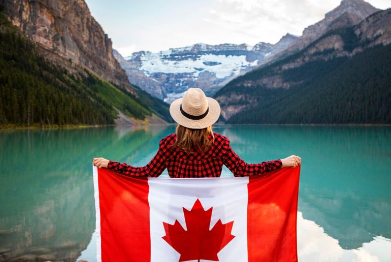 3 Easiest Ways to Immigrate to Canada 2023